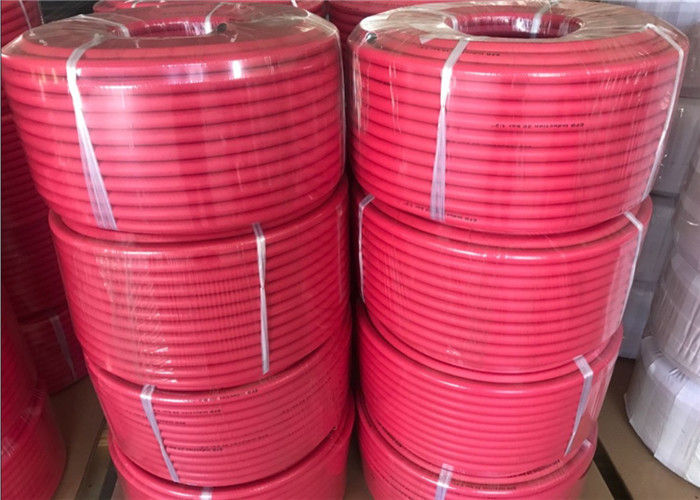 NBR Flexible I.D 1/4 '' ท่อน้ำมันเชื้อเพลิงสำหรับถังน้ำมัน / ปั๊มเชื้อเพลิง 300Psi