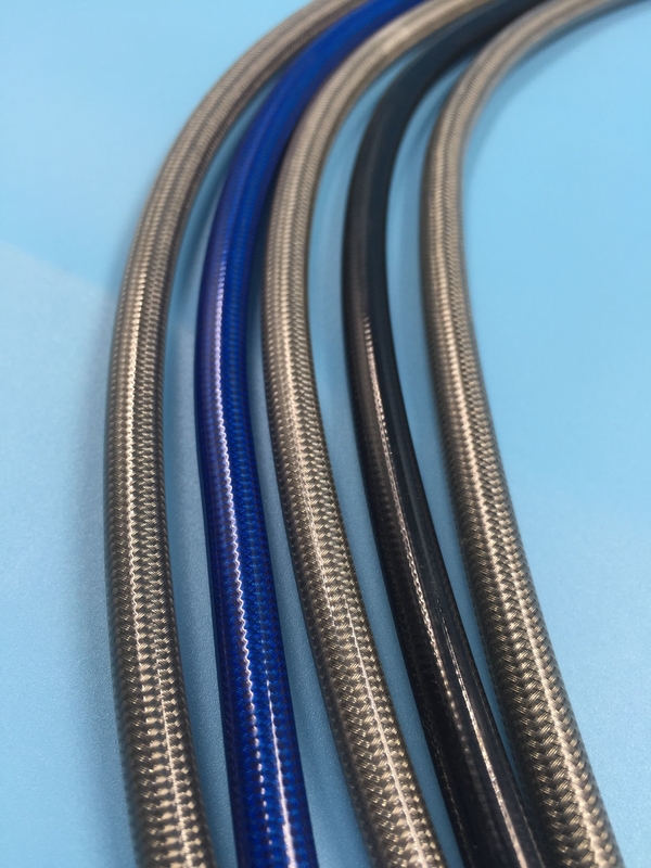 สายพัดลม PTFE ความดันสูง ด้วยชั้นหนึ่งที่ผสมผสานของเหล็กไร้ขัดสําหรับการขนส่งและไฮดรอลิกเคลื่อนที่